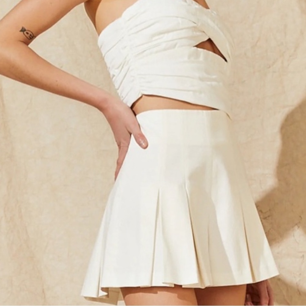 Amur Apollo Short White Size 0